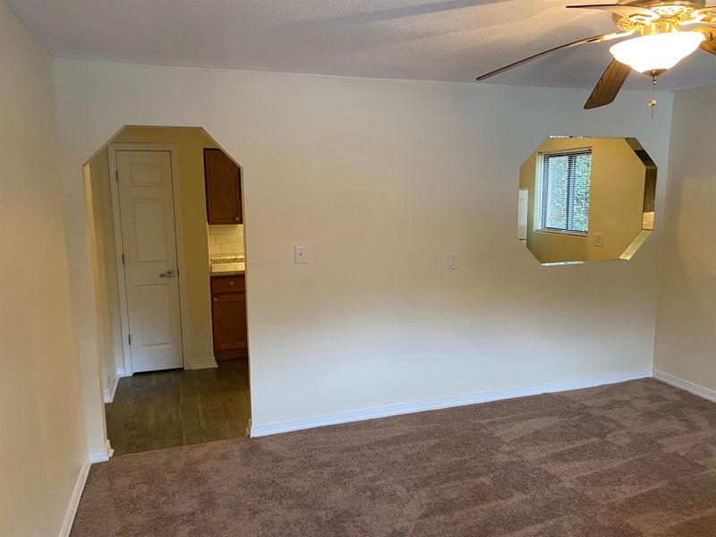 130 S Estes Dr #K6, Chapel Hill, NC 27514