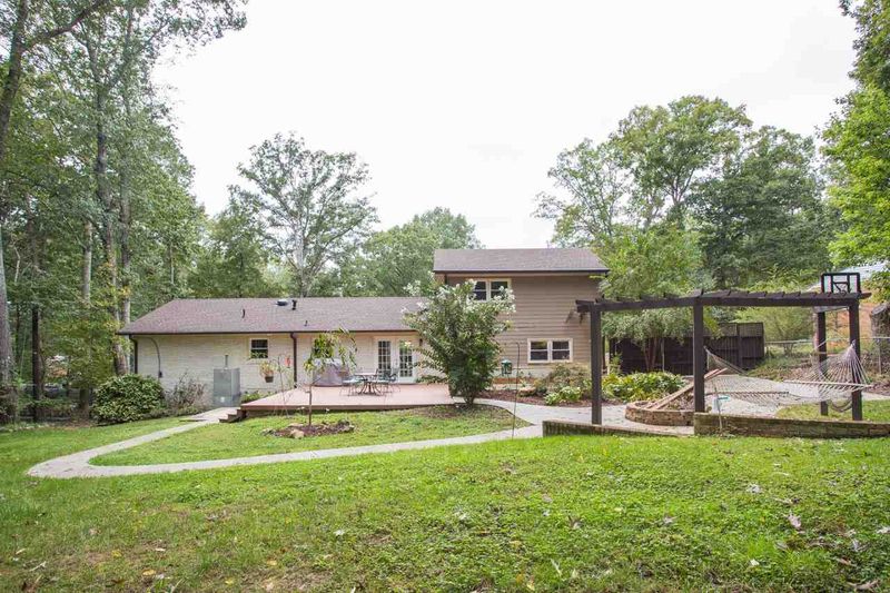 130 Fleming Dr, Durham, NC 27712