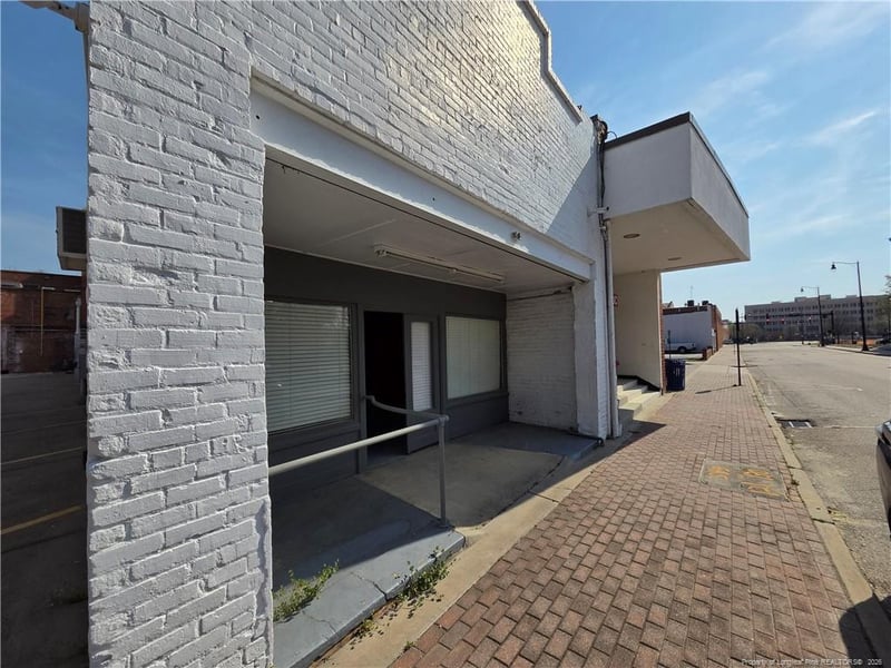 130 Franklin St, Fayetteville, NC 28301