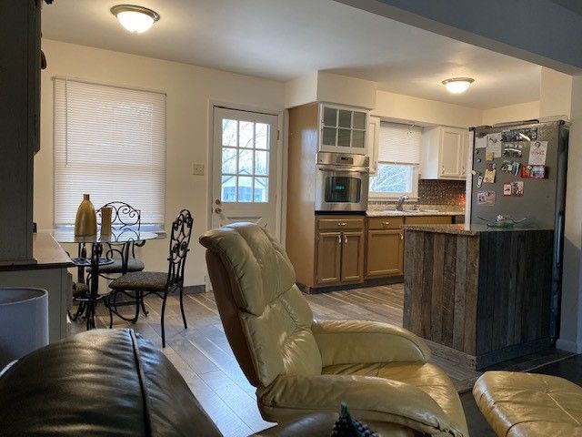 130 W Frazier Ave, Liberty, NC 27298