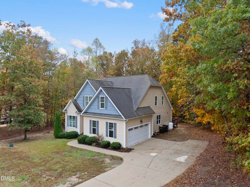 130 Glen Oaks Dr, Youngsville, NC 27596