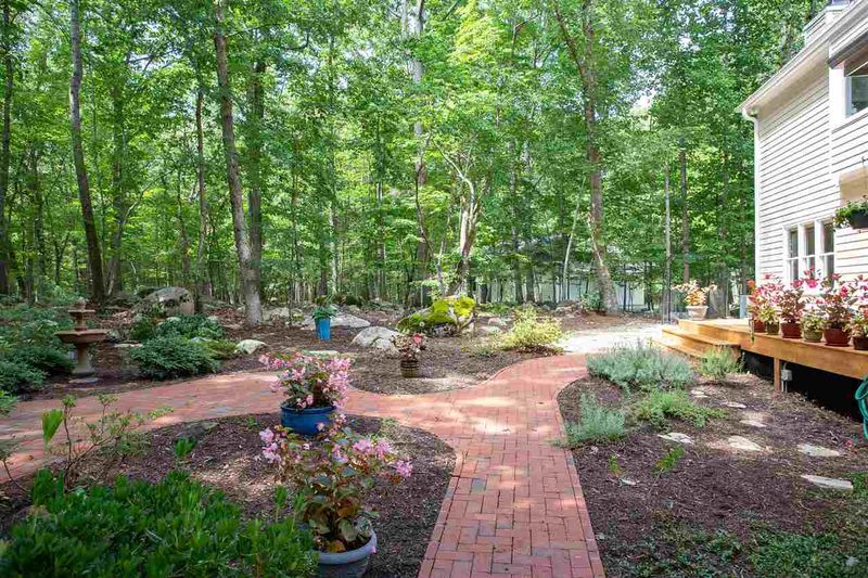 130 Glen Ridge Dr, Chapel Hill, NC 27516