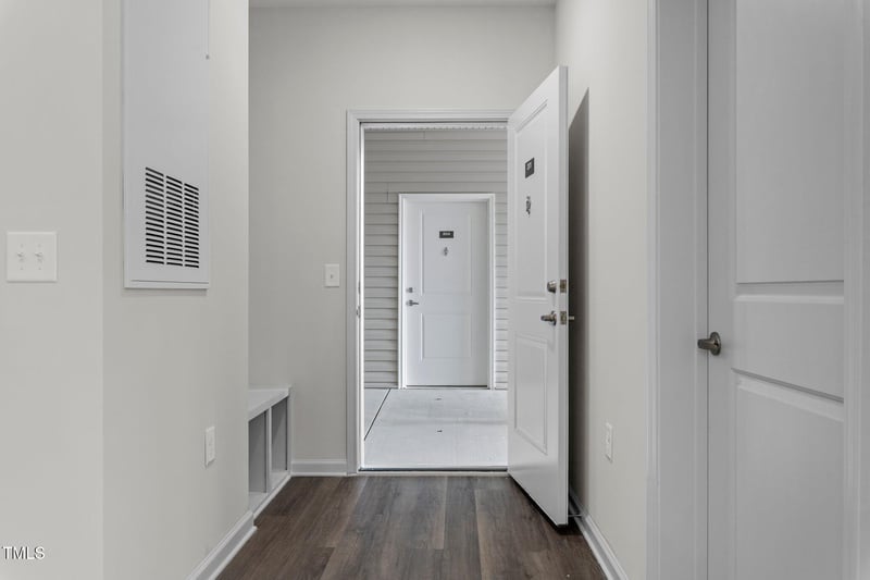 130 Grove Cir #204, Lillington, NC 27546