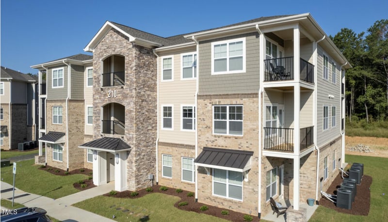 130 Grove Cir #204, Lillington, NC 27546