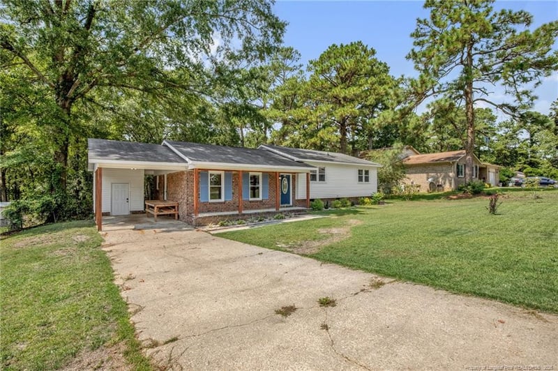 130 S Ingleside Dr, Fayetteville, NC 28314