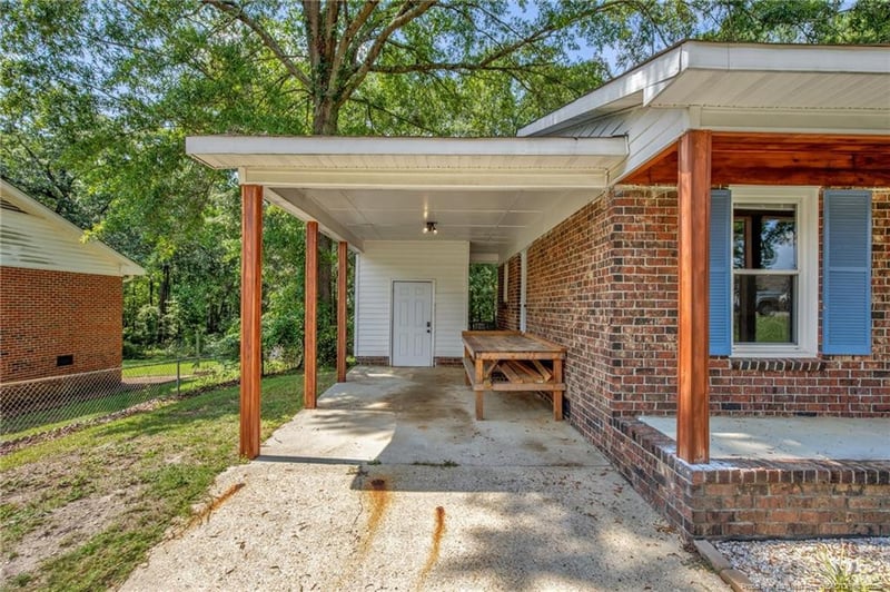 130 S Ingleside Dr, Fayetteville, NC 28314