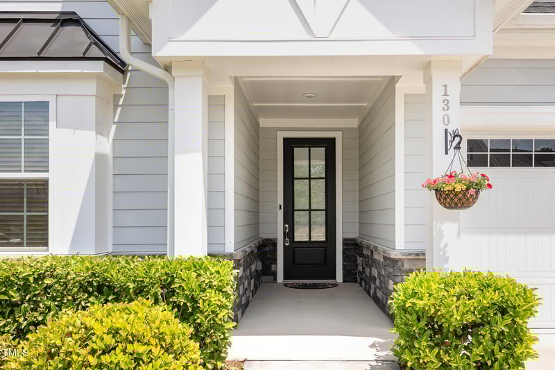 130 Ivory Ln, Raleigh, NC 27610