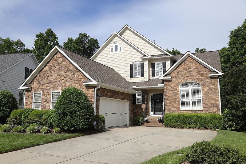 130 Juliet Cir, Cary, NC 27513