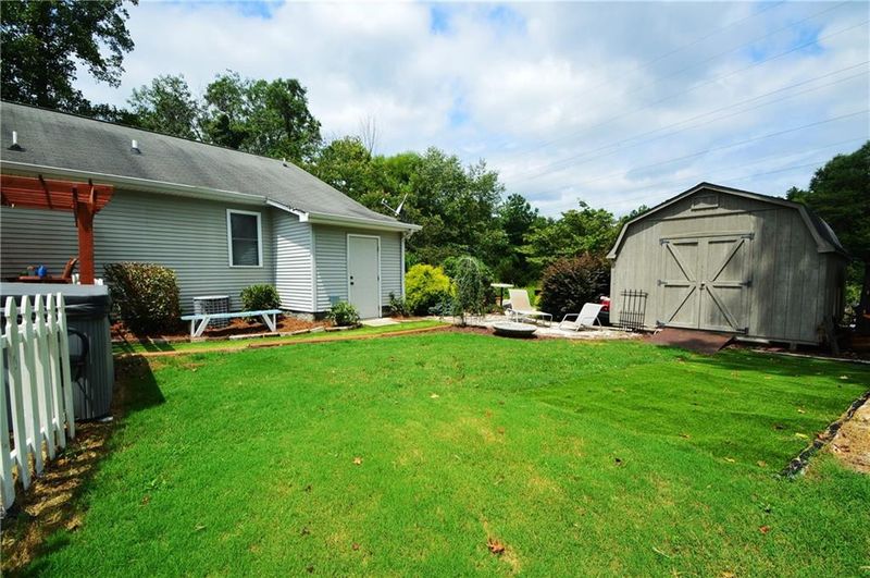 130 Justin Ct, Burlington, NC 27217