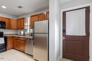 130 Longview St, Chapel Hill, NC 27516