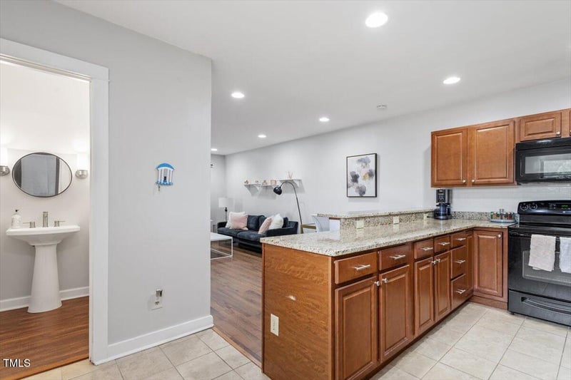 130 Longview St, Chapel Hill, NC 27516