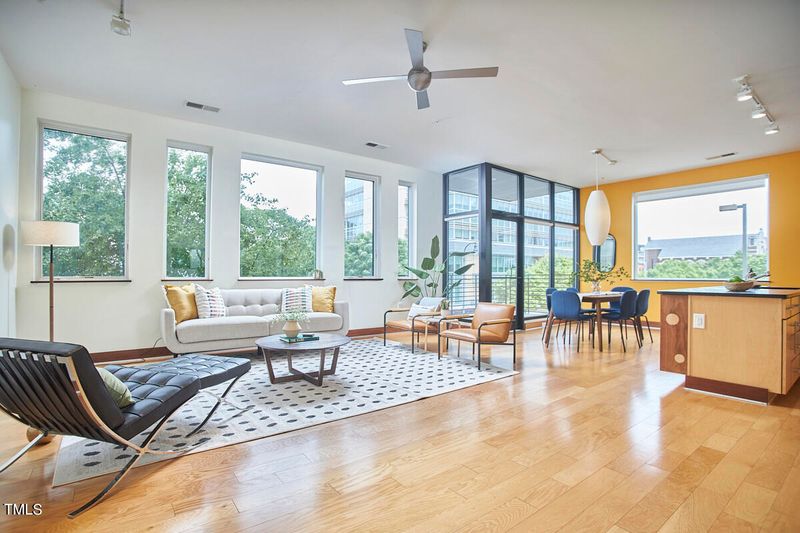130 E Main St #202, Durham, NC 27701
