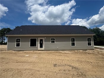 130 Mcneill St, Hope Mills, NC 28314