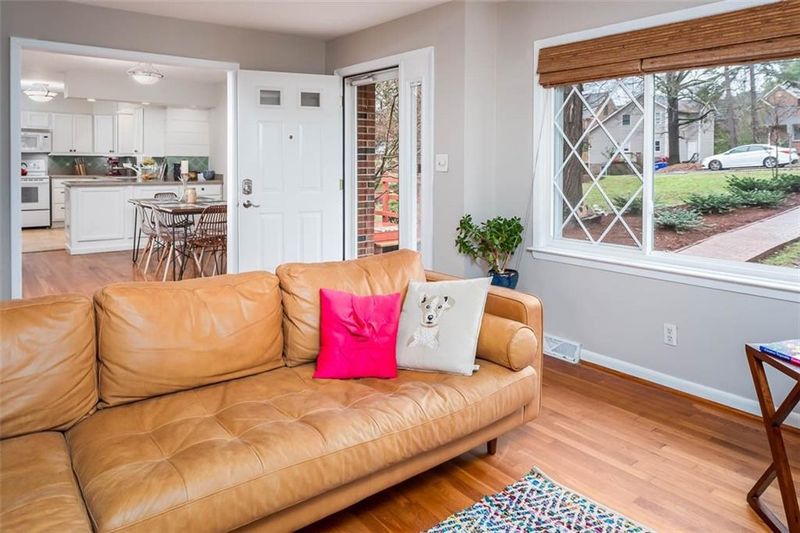 130 Milton Ave, Chapel Hill, NC 27514