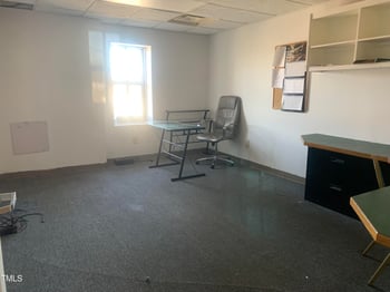 130 Montgomery St, Henderson, NC 27536