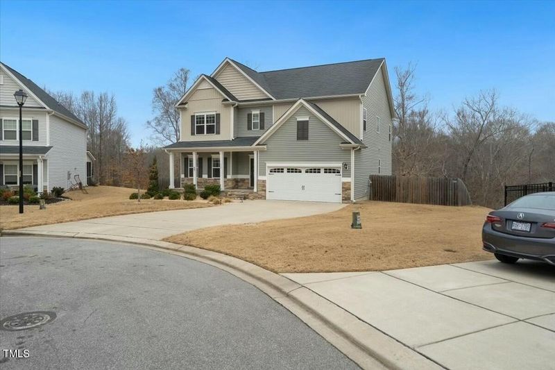 130 Neuse Overlook Dr, Clayton, NC 27527