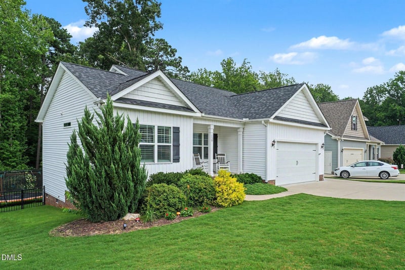 130 Poplar Dr, Clayton, NC 27520
