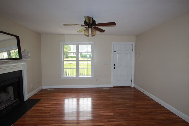 130 Spencers Gate Dr, Youngsville, NC 27596