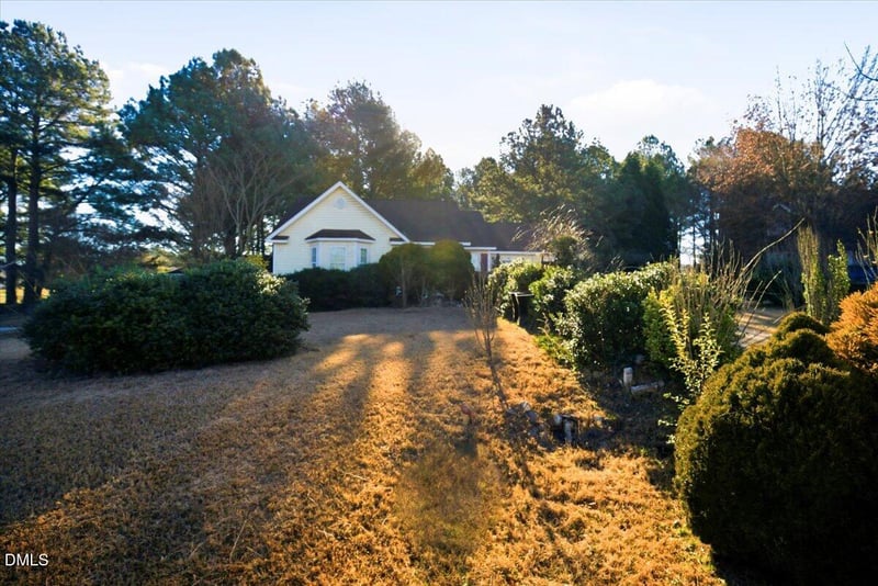 130 Stillmeadow Dr, Louisburg, NC 27549