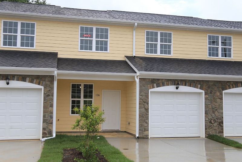 130 Sunnyview Ln #26, Clayton, NC 27520