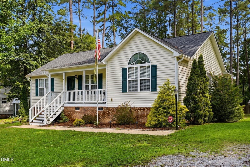 130 Walton Cir, Benson, NC 27504