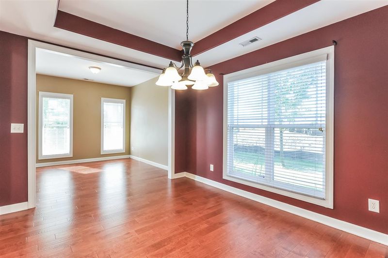 130 Wedmore Dr, Fuquay Varina, NC 27526