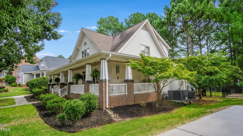 1300 Brewer Jackson Ct, Wake Forest, NC 27587