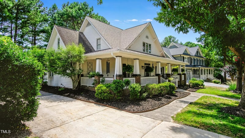 1300 Brewer Jackson Ct, Wake Forest, NC 27587