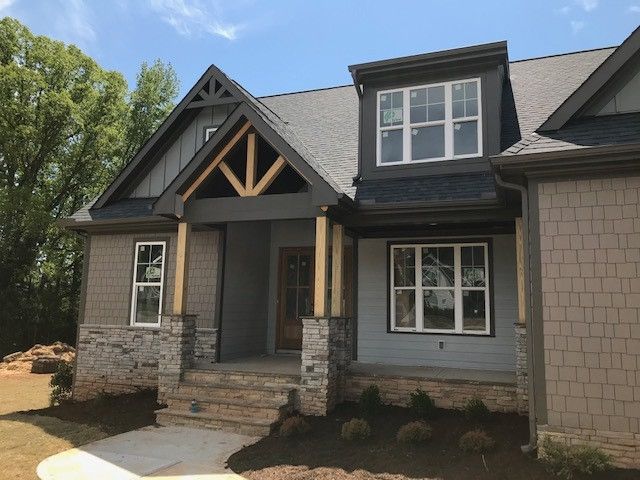1300 Champion Dr, Wake Forest, NC 27587