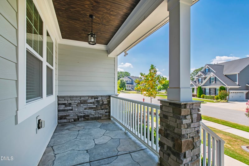 1300 Commons Ford Pl, Apex, NC 27539