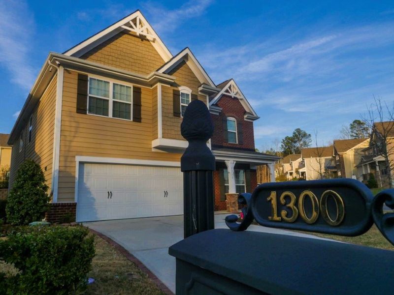 1300 Cozy Oak Ave, Cary, NC 27519