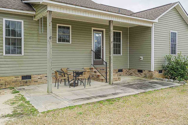1300 Denning Rd, Benson, NC 27504