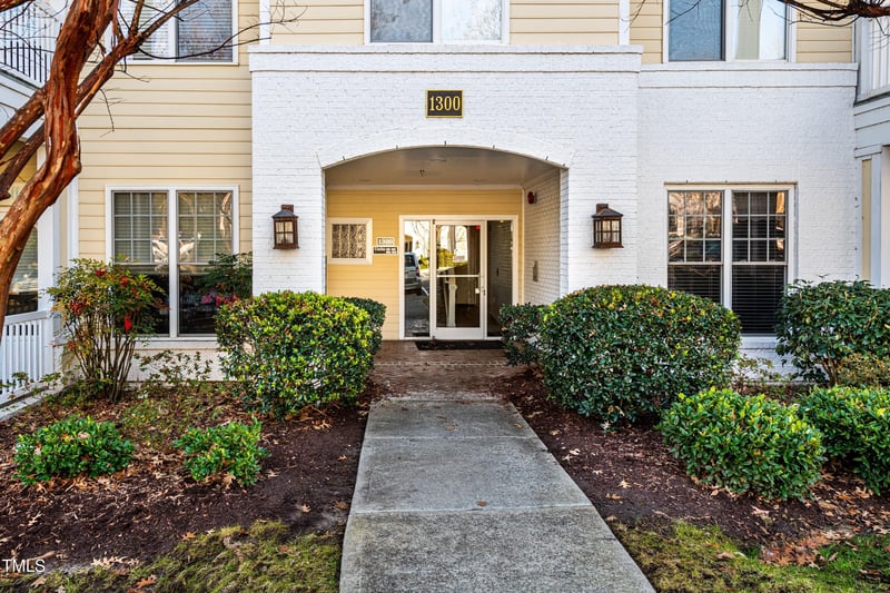 1300 Durlain Dr #108, Raleigh, NC 27614