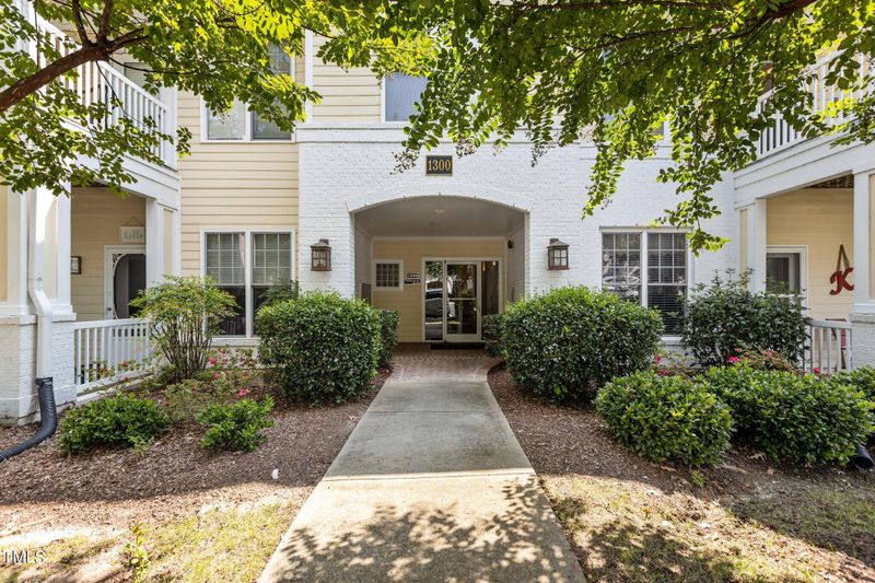1300 Durlain Dr #205, Raleigh, NC 27614