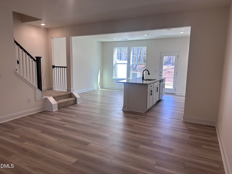 1300 Hammond Dr, Mebane, NC 27302