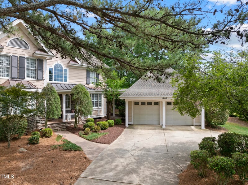 1300 Heritage Club Ave, Wake Forest, NC 27587