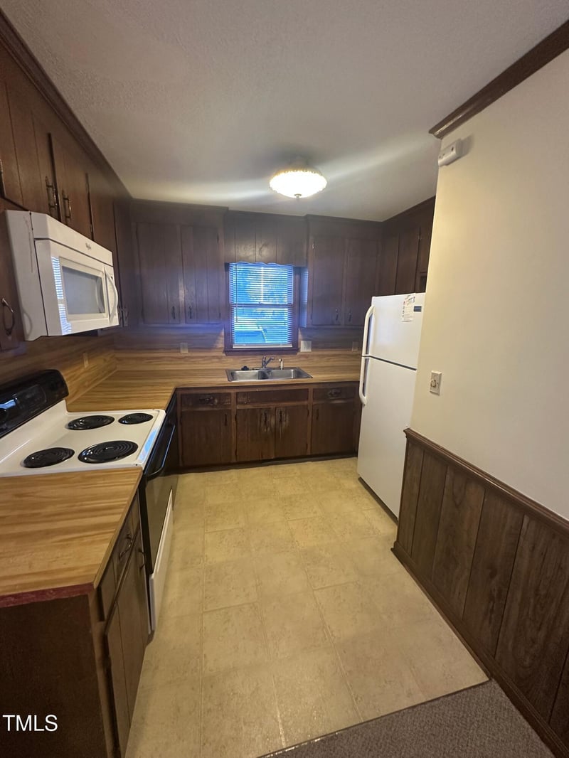 1300 Kent Rd #A, Raleigh, NC 27606