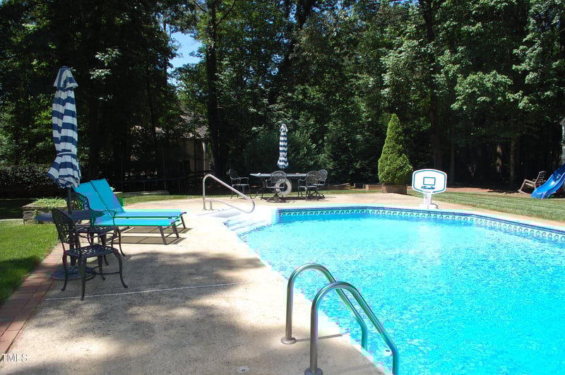 1300 Keynes Ct, Raleigh, NC 27615