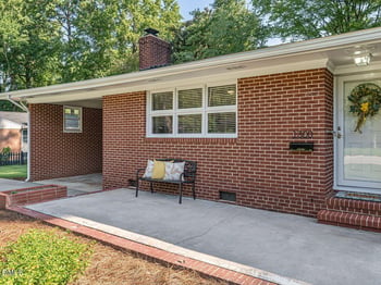 1300 Lakeside Dr, Garner, NC 27529