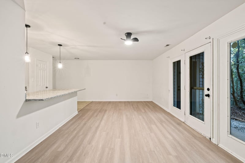 1300 Park Glen Dr #102, Raleigh, NC 27610