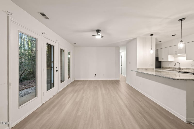 1300 Park Glen Dr #102, Raleigh, NC 27610