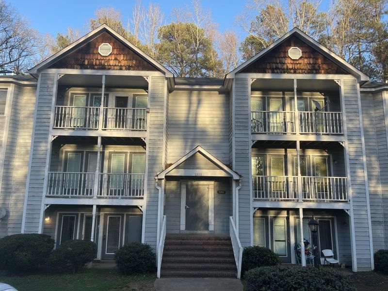 1300 Park Glen Dr #301, Raleigh, NC 27610