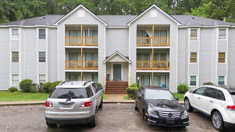 1300 Park Glen Dr #302, Raleigh, NC 27610