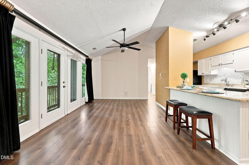 1300 Park Glen Dr #302, Raleigh, NC 27610