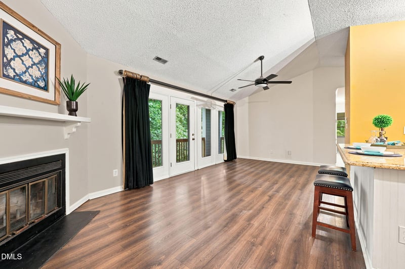 1300 Park Glen Dr #302, Raleigh, NC 27610