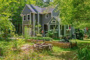 1300 Pine Trl, Clayton, NC 27520