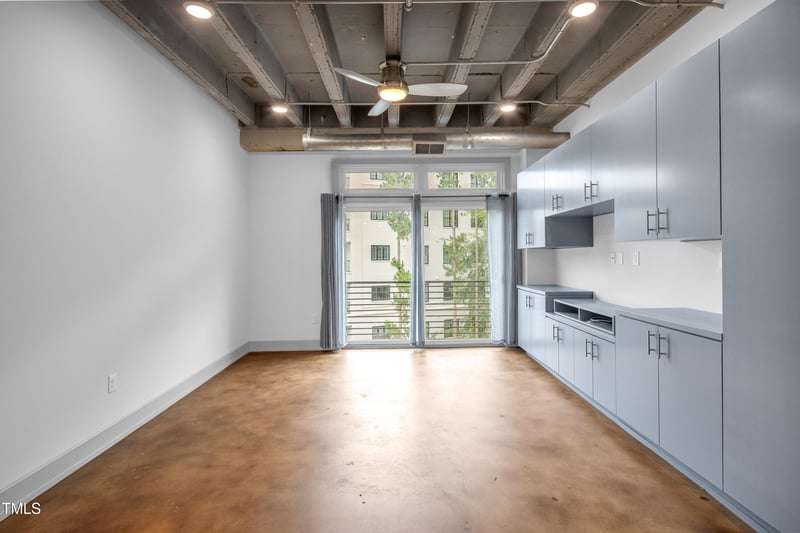 1300 St Marys St #402, Raleigh, NC 27605