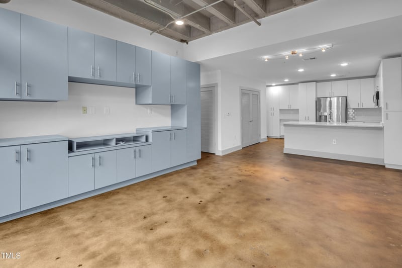 1300 St Marys St #402, Raleigh, NC 27605