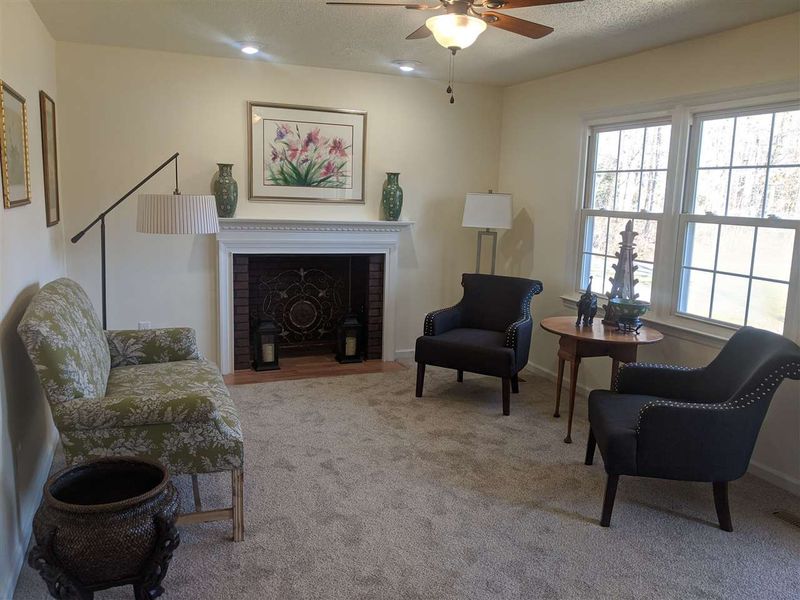 1300 Sundown Dr, Mebane, NC 27302