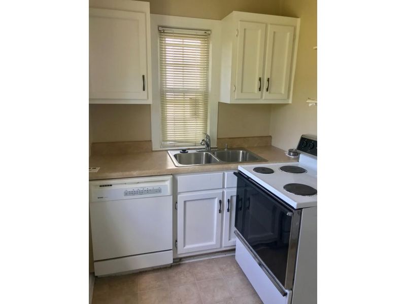 1300 Warwick Dr 30d, Burlington, NC 27215